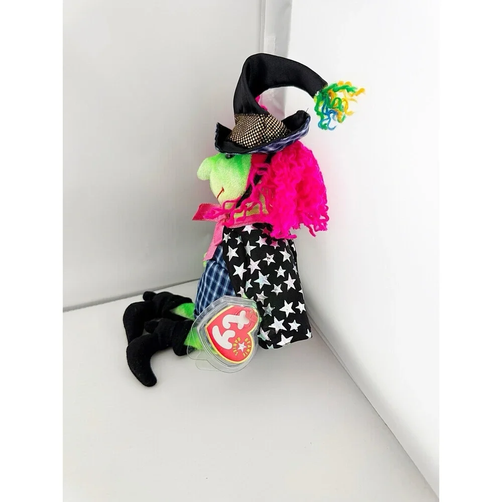Ty Retired 2001 Beanie Witch Named Scary
